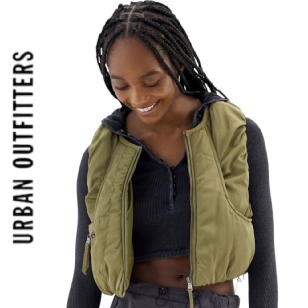 NEW UO Urban Outfitters Drew Olive Cropped Zip-Up Vest
